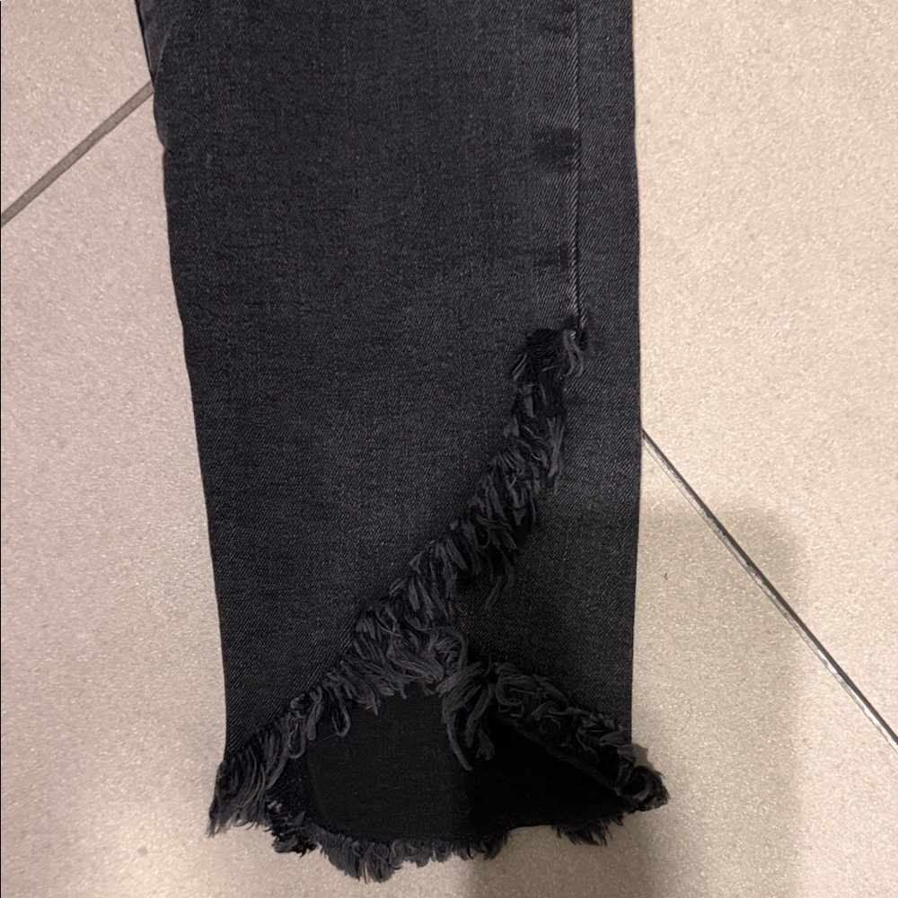 Black High-Rise Skinny Jeans with Frayed Ankles - Picture 4 of 4